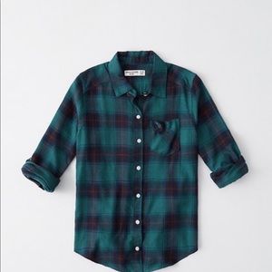 Girls size XL flannel button down shirt